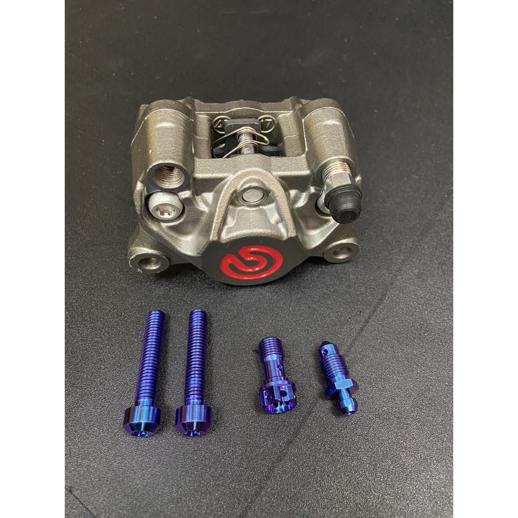 Heo brembo 2 pic đối xứng gắn mọi loại xe + 4 con ốc titan gr5 xịn lắp đặt như zin