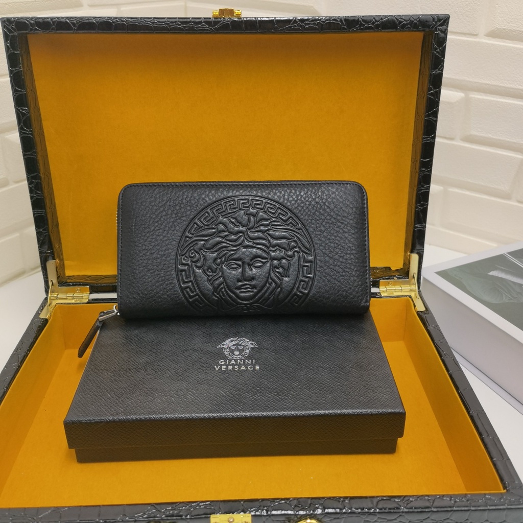 Ví cầm tay nam da thật cao cấp Versace họa tiết logo in nổi cổ điển, độc đáo