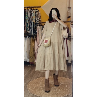 Đầm tầng Gà Vintage dáng dài kem be