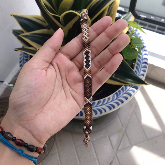 Vòng tình bạn tone beige