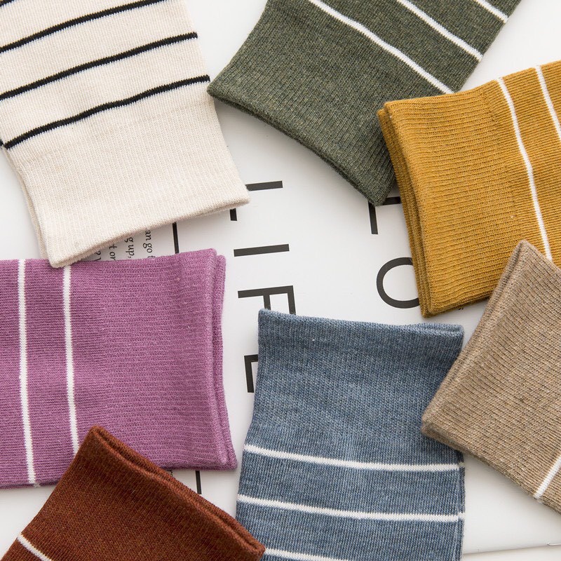 Tất nữ  TẶNG QUÀTất Nữ Kẻ Cổ Cao Phong Cách Vintage Hàn Quốc ,chất Cotton mềm mại mã T05
