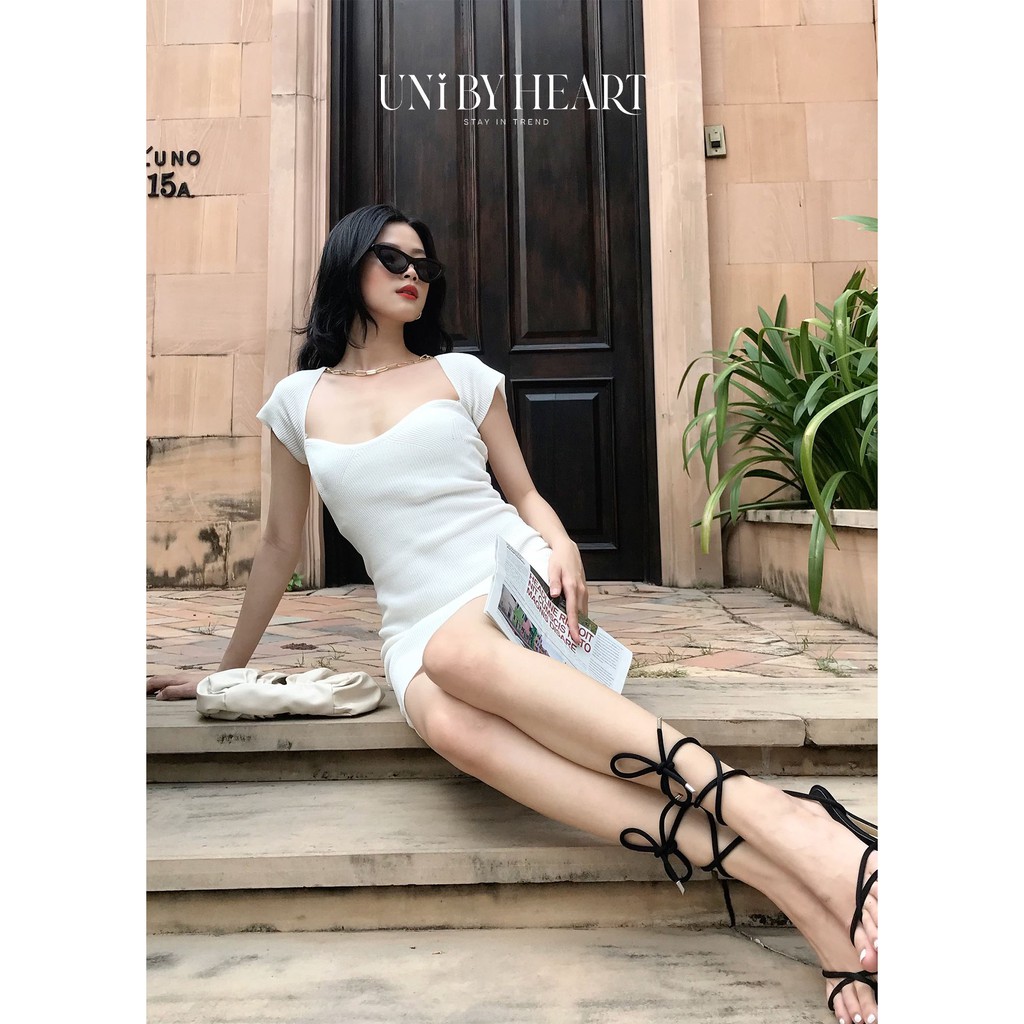 [Mã SKAMA06 giảm 8% tối đa 50K đơn 250K] Váy trễ vai nữ Lisa Dress VBD016 ôm body, vải len tăm co giãn - Uni By Heart | BigBuy360 - bigbuy360.vn