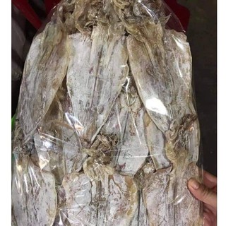 Combo 5kg mực size khoảng 55 con và 4kg cá chỉ vàng loại ngon