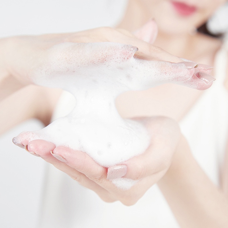 [Hàng mới về] Sữa rửa mặt bùn núi lửa dưỡng ẩm điều dầu tẩy mụn đầu đen HIH