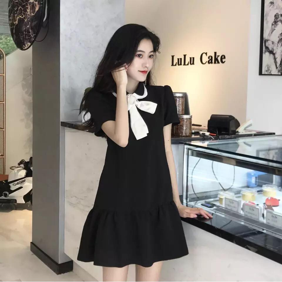 MYC 1275 Váy Bầu Đen Đuôi Cá Nơ Cổ Trắng