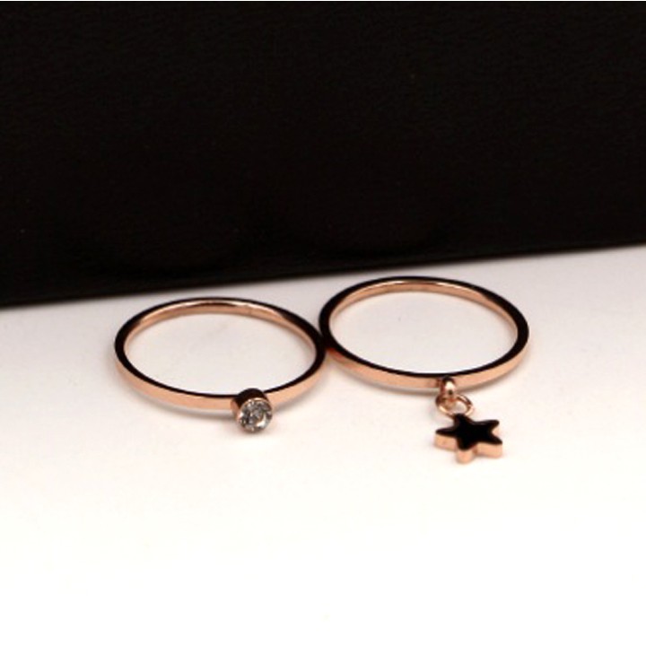 combo 02 chiếc nhẫn titan cao cấp nhỏ nhắn xinh xắn màu vang hồng - tặng hộp đựng xinh xắn