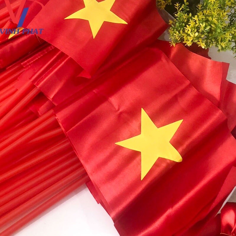 Cờ vẫy khai giảng cờ đỏ sao vàng loại vải đẹp