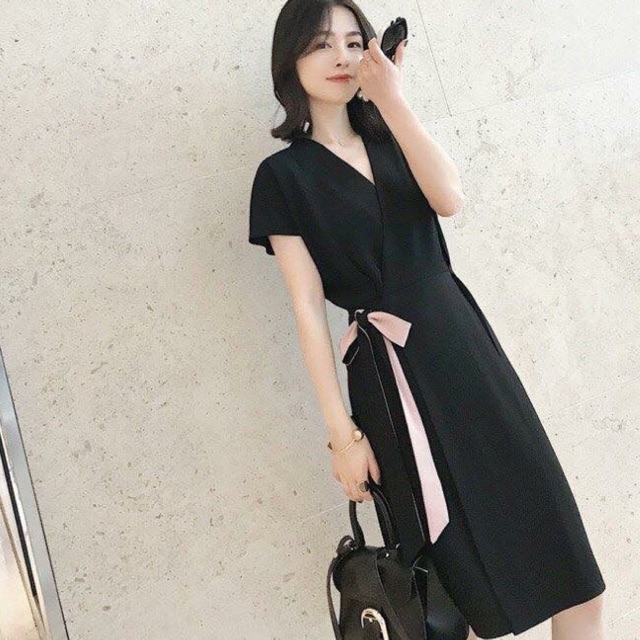 Đầm đen nơ hồng | BigBuy360 - bigbuy360.vn