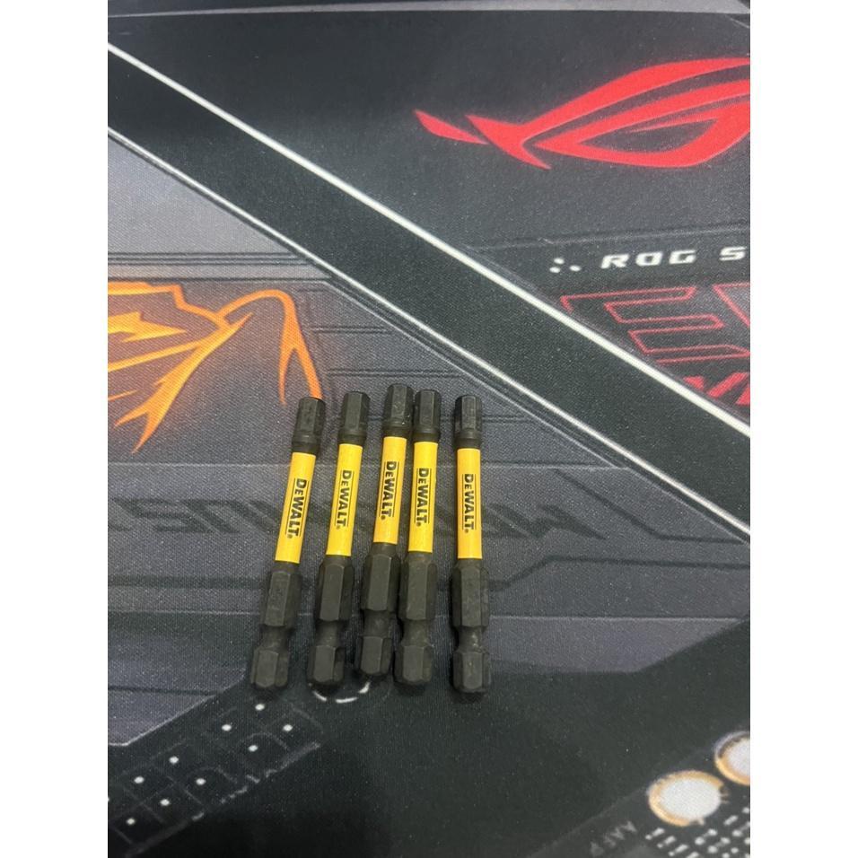 Đầu Lục giác vuông DEWALT cho khoan và bắn vít. BN.