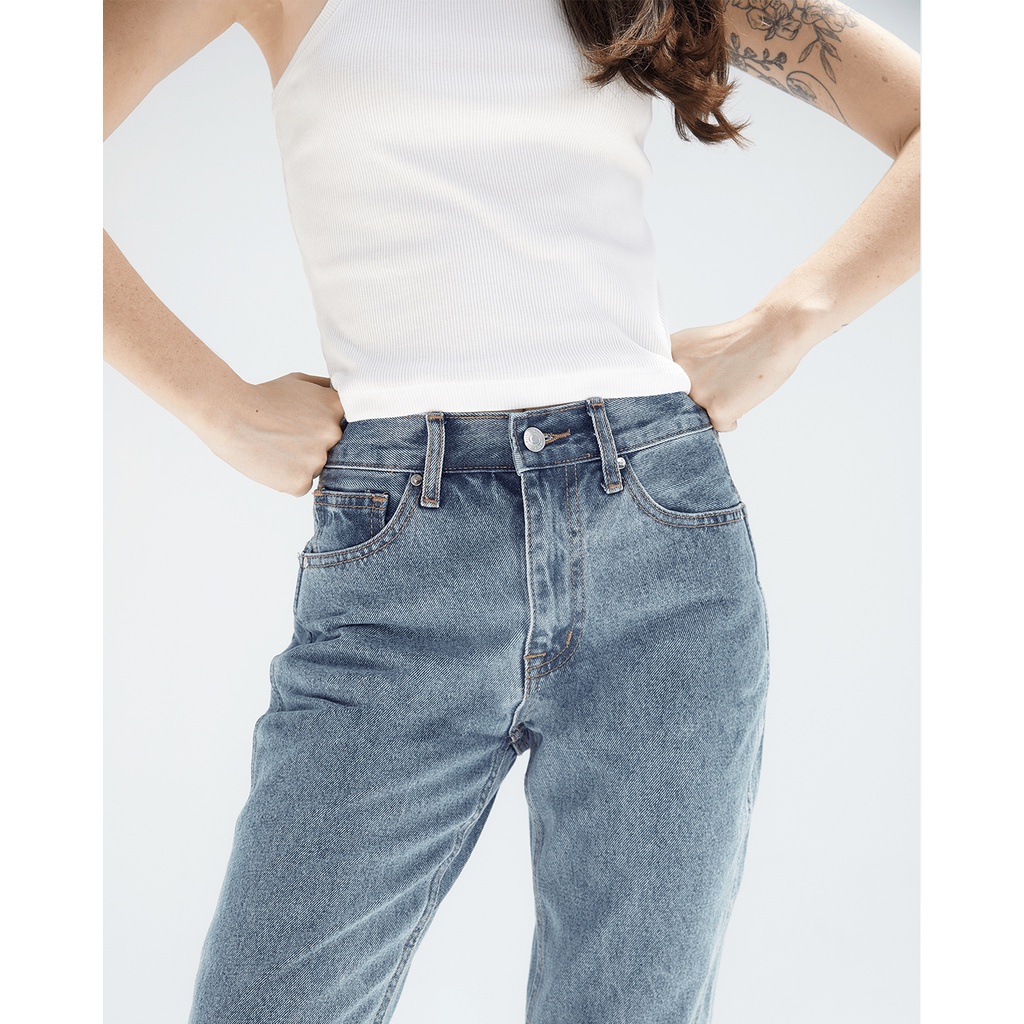 TheBlueTshirt - Quần Jeans Nữ Ống Suông Màu Xanh Nhạt - Cigarette Jeans - Pop Culture Smoke Break Wash