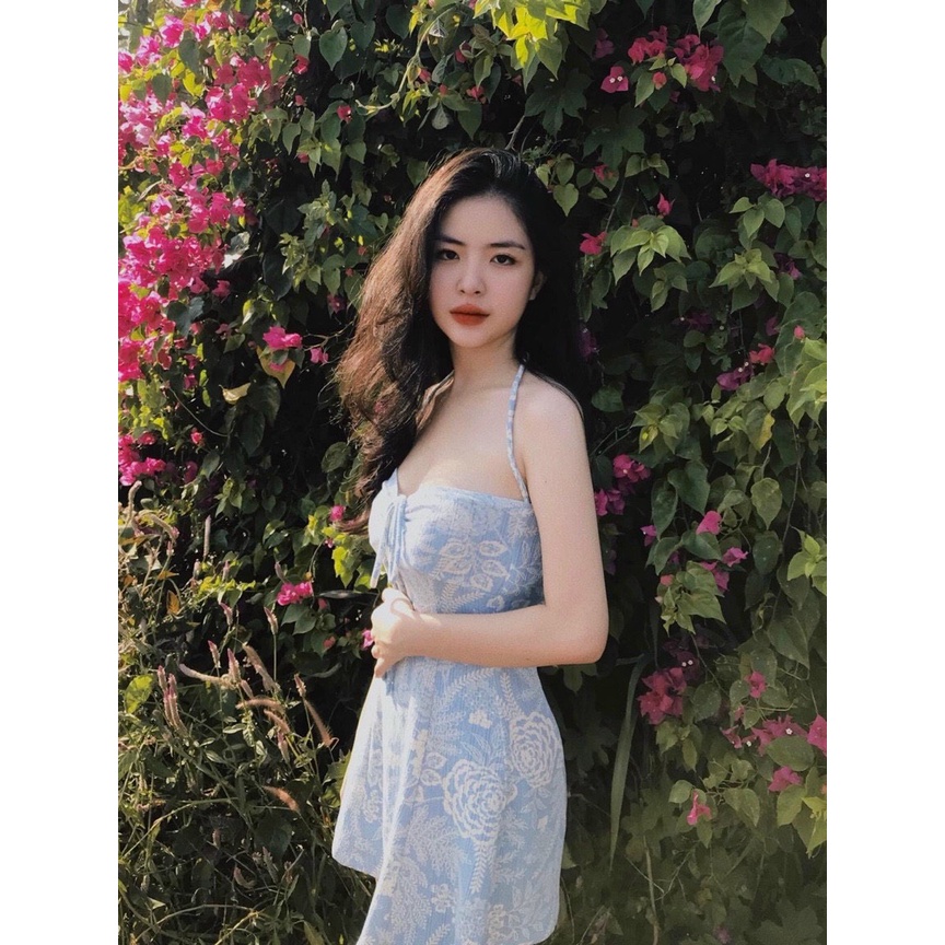 💧 ĐẦM XANH NỀN HOA KHOEN CÚP NGỰC CỔ YẾM