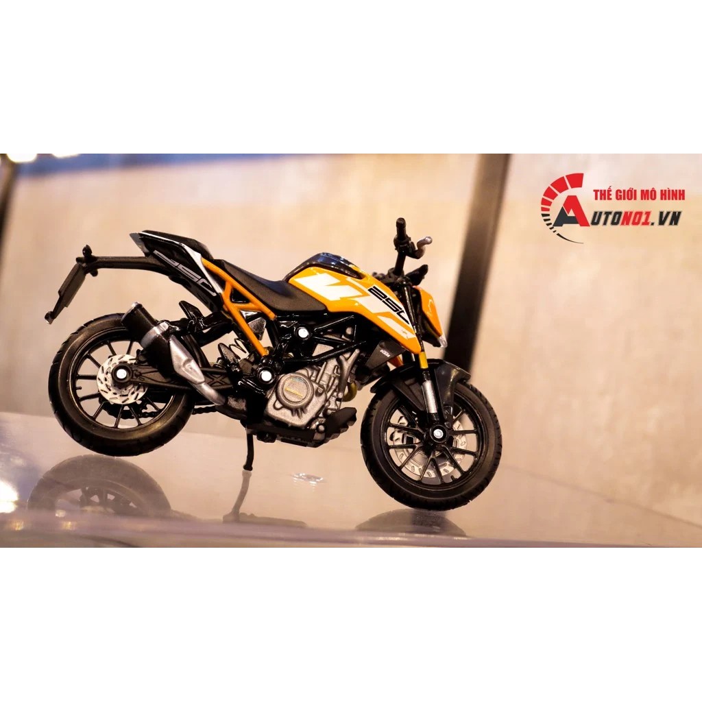 MÔ HÌNH XE KTM 250 DUKE 1:18 BBURAGO 7454