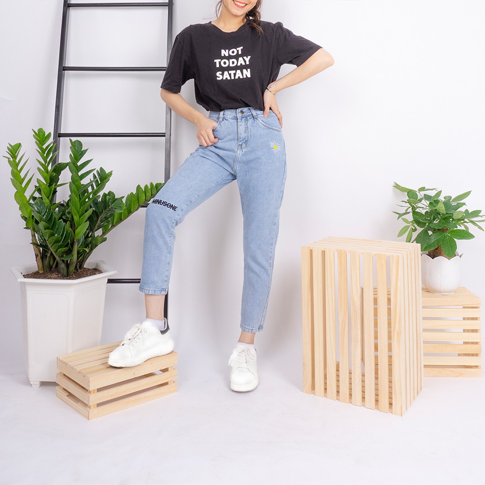 Quần jean nữ GENZ baggy thêu hoa cúc thời trang Z | BigBuy360 - bigbuy360.vn