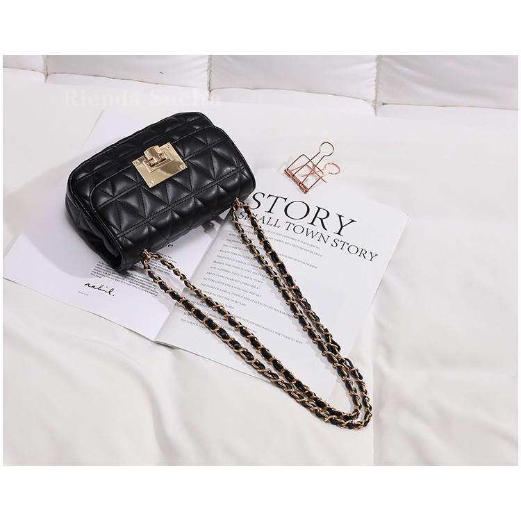 TÚI SIZE 18 TRẦN Ô MỀM KHÓA VÀNG-T73
