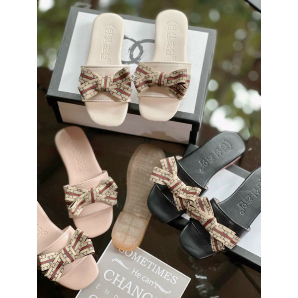 Dép lê nơ kẻ da mềm cho bé gái fom nhỏ