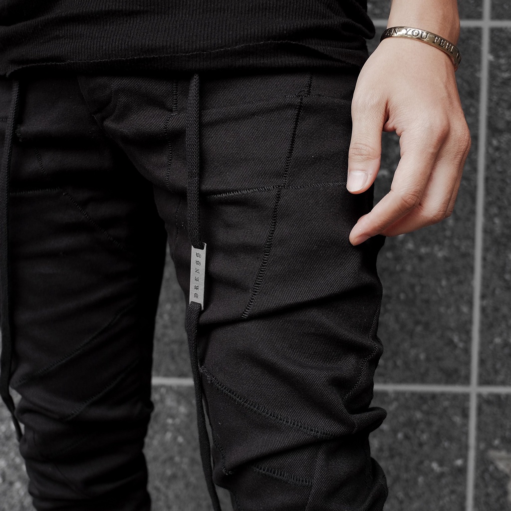Quần jean nam đen RICH Wrinkled Line Cut Pant - QD071A