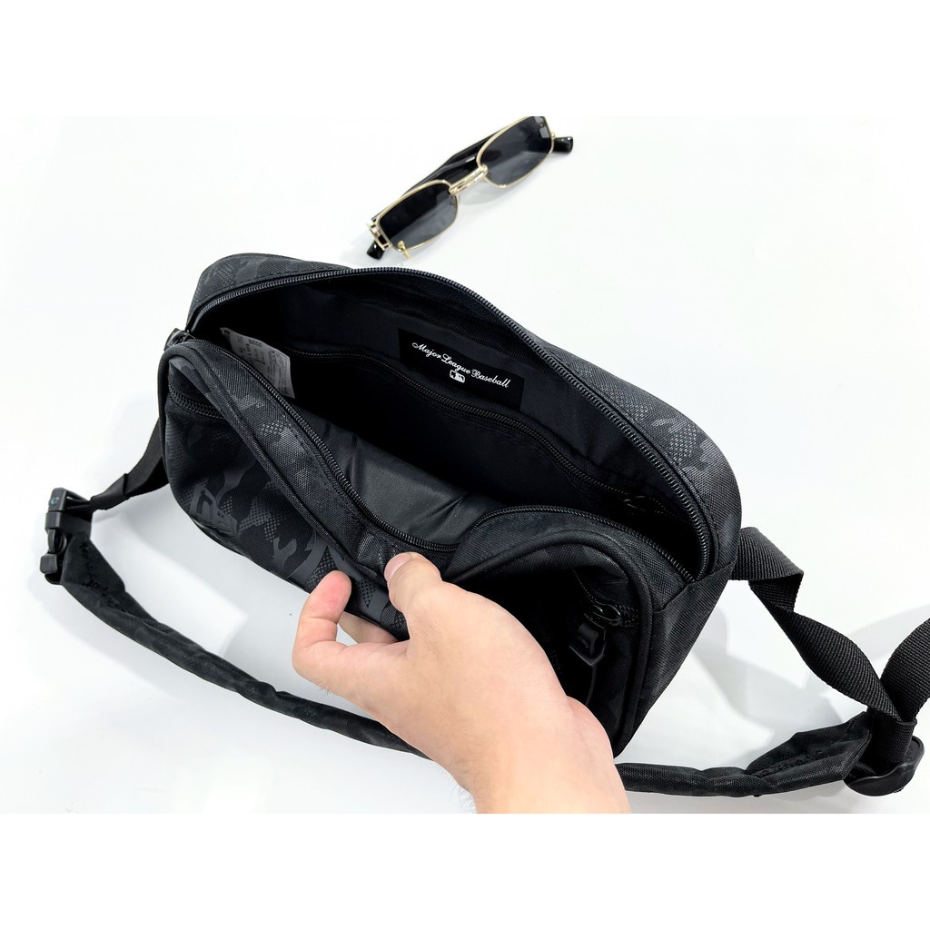 TÚI ĐEO CHÉO MLB CHẤT VẢI POLYESTE CHỐNG THẤM CAO CẤP, TÚI THỜI TRANG MÃ MLB5A21 MÀU ĐEN