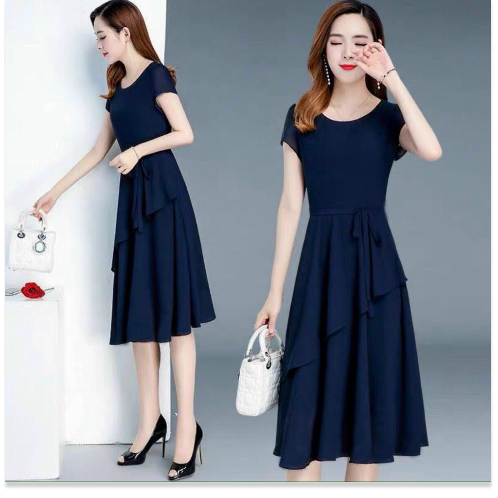 ĐẦM VOAN Y,THIẾT KẾ HỌA TIẾT TRƠN NHƯNG KHÔNG KÉM PHẦN SANG TRỌNG,ĐẶC BIỆT LÀ CHẤT LIỆU VÃI THOÁNG MÁT HỢP THỜI TRANG  T