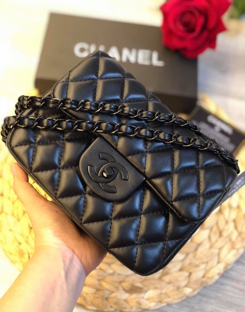 Túi Classic size 18 xích đen