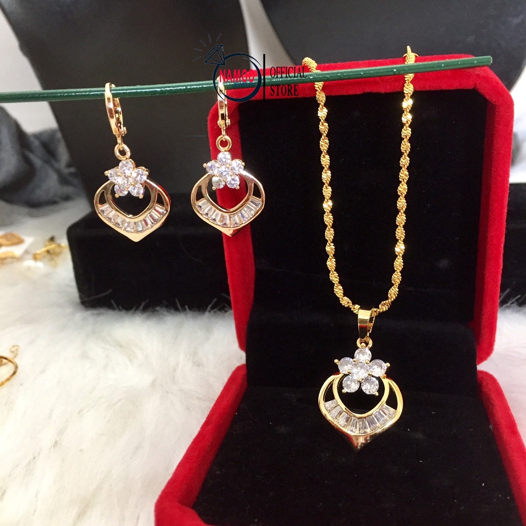 Set Dây Chuyền Vàng Nữ Và Bông Tai Đính Đá Hoa Hình Trái Tim V516 T235 Namoo Jewelry