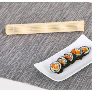 Dụng cụ cuộn Sushi Hàn Quốc size 24cm x 24cm