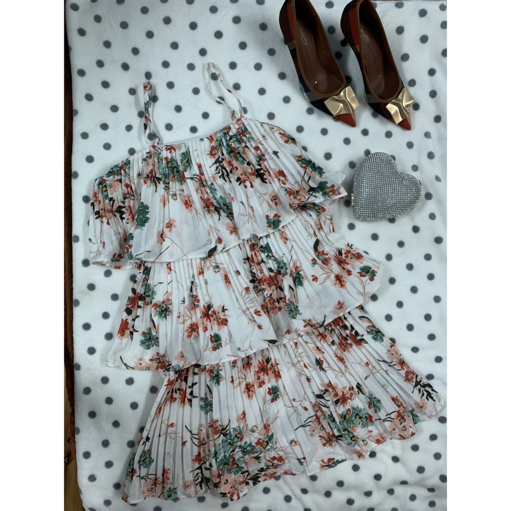 Đầm thiết kế cao cấp tiểu thư thiết kế sang trọng , đơn giãn, tôn dáng chuẩn size s,m,l eo 60 đến 85 cm , 45-58 kg