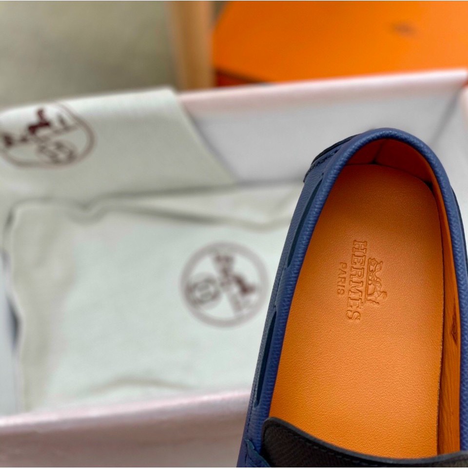 👞HIGH FASHION👞 Giày Moca da bê Like Auth xanh lưỡi đen móc khóa bạc NV MLN HV size 4-5-6-7-8