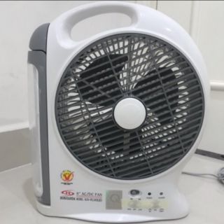 Quạt sạc , đèn led lớn hdj-fl 103