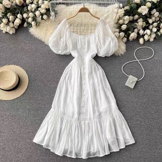 Đầm tiểu thư tay bồng xoè maxi phù hợp du lịch