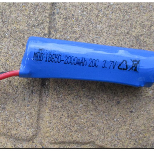 hanoitoy Pin sạc 3.7v 2000mah hình trụ chân càng cua đen SM dùng cho máy bay điều khiển từ xa cỡ trung và cỡ lớn