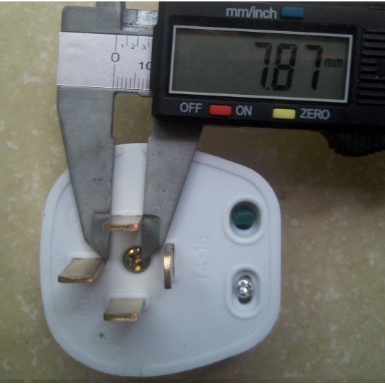 Phích cắm T4-16 3 pha 4 chân dẹt 16A 440V