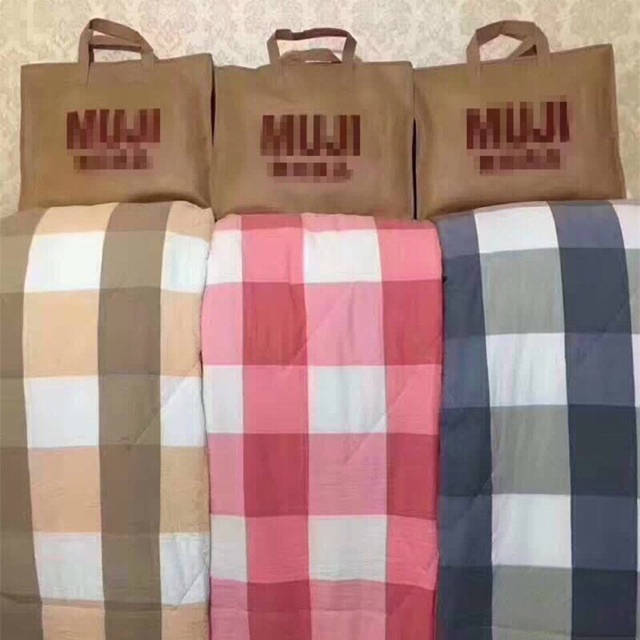 Chăn hè muji kẻ to