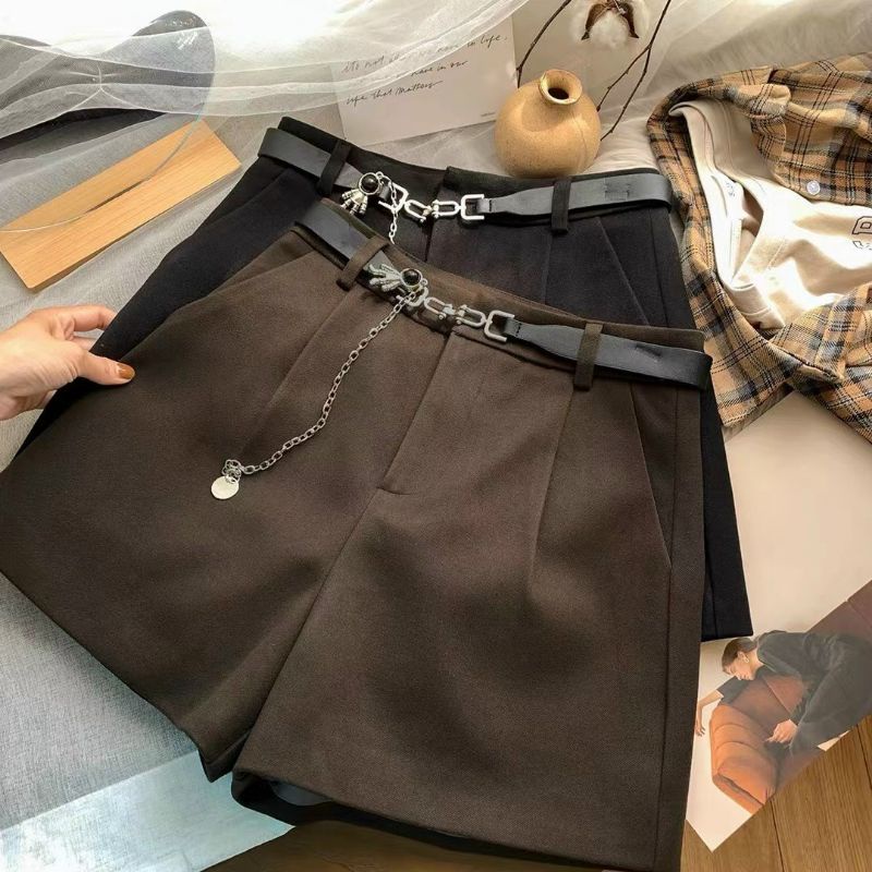 Quần sóc dạ nữ kèm đai xích