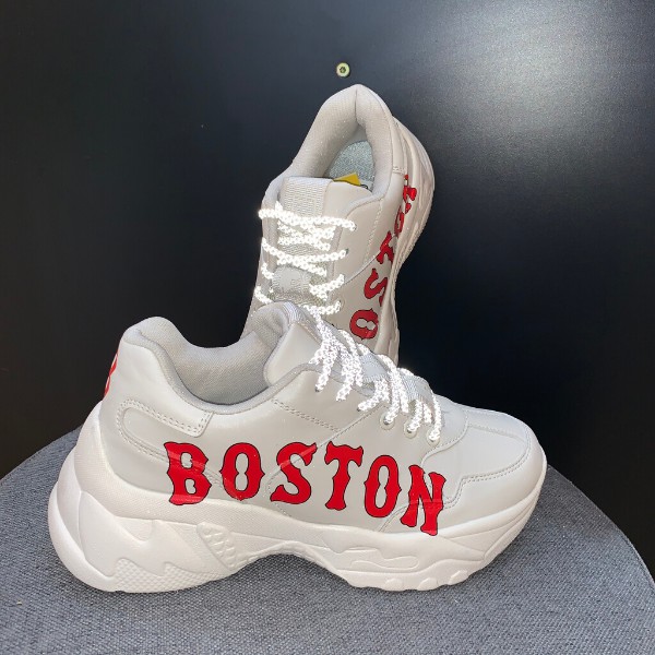 [Full box+Ảnh thật+video)giầy thể thao boston(dây phản quang) tăng chiều cao kem chữ nam nữ