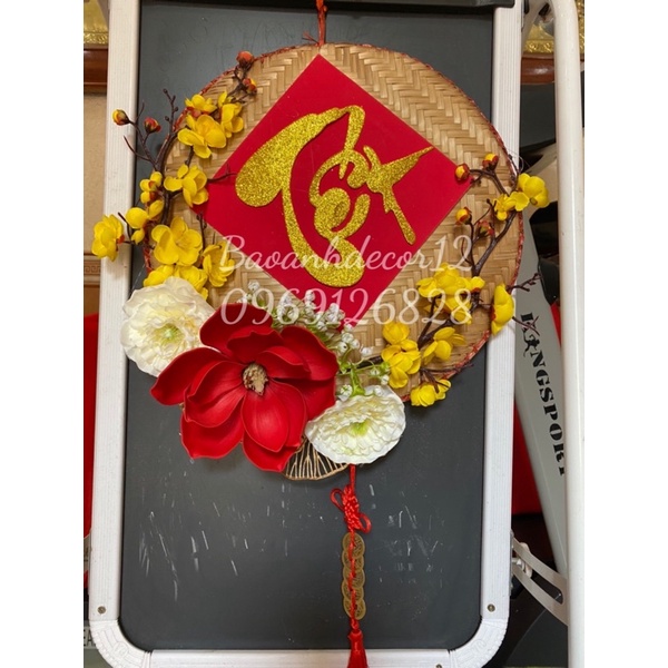 Mẹt trang trí Tết Chũ Nhũ, Hoa Đào, mộc Lan, rẻ quạt trang trí siêu đẹp và sang trọng