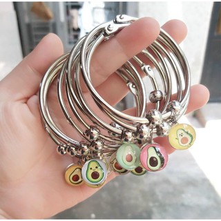 kiềng tay trái bơ xinh sắn