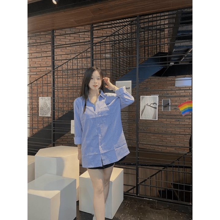 Áo Sơ Mi Nữ Sọc Xanh Thêu Mặt Cười Tay Dài Kiểu Mới Form Chuẩn Mặc Mặc Đẹp Dáng Xinh NEW UNISEX