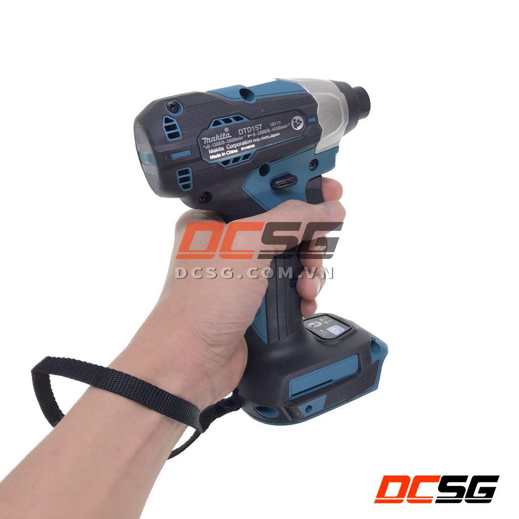 Máy vặn vít dùng pin 18V Makita DTD157Z (thân máy) | DCSG