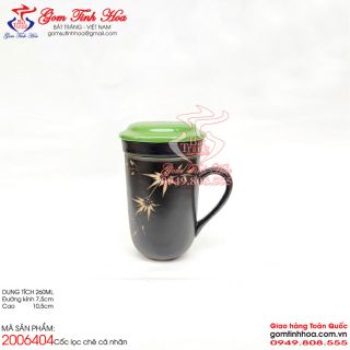 Cốc lọc chè cá nhân gốm sứ men đen lòng xanh khắc tre trúc