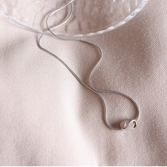 Dây chuyền titan kiểu mì phối mặt hạt đậu không gỉ WN2214