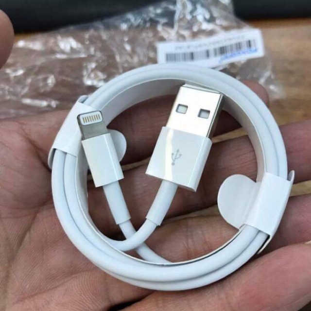 CÁP SẠC FOXCONN dành cho dòng điện thoại 5 ,6, 6plus , 7plus , 8plus, x , xs , xs max FukiShop