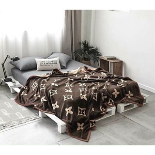 Chăn Nhung Tuyết Siêu Mềm Mịn LV Nâu 2.5kg