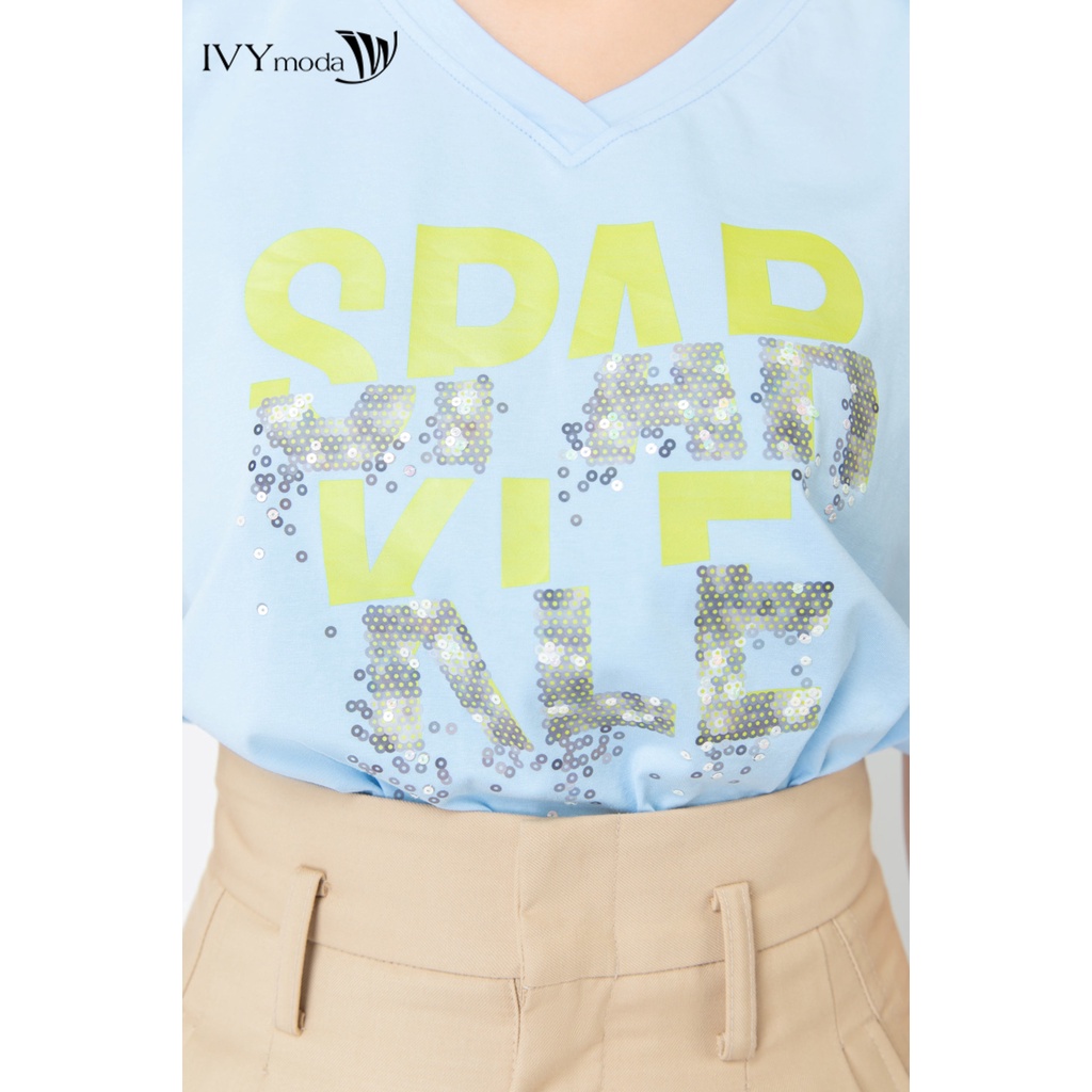 Áo thun nữ cổ V in chữ IVY moda MS 57M6585