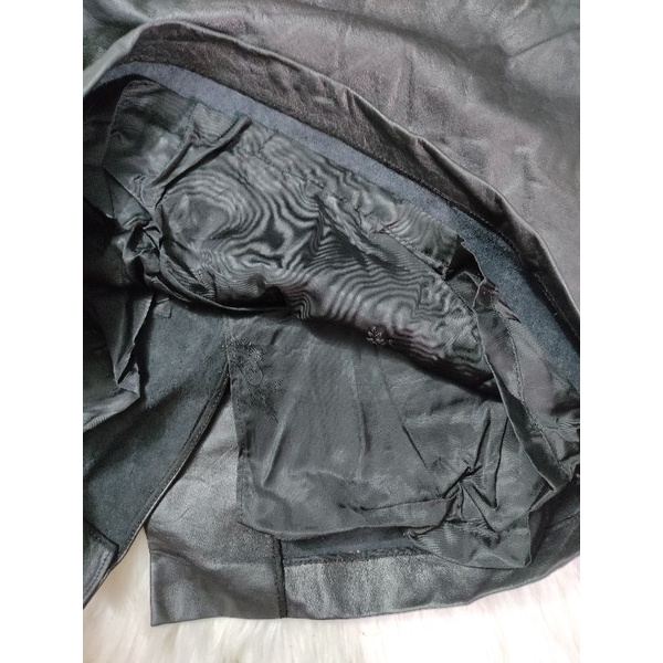 Chân váy da bò size M