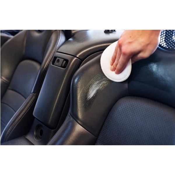 Kem làm sạch nội thất xe hơi chính hãng BlueWhale làm bóng, sáng các bề mặt nội thất trong xe, để lại mùi hương nhẹ