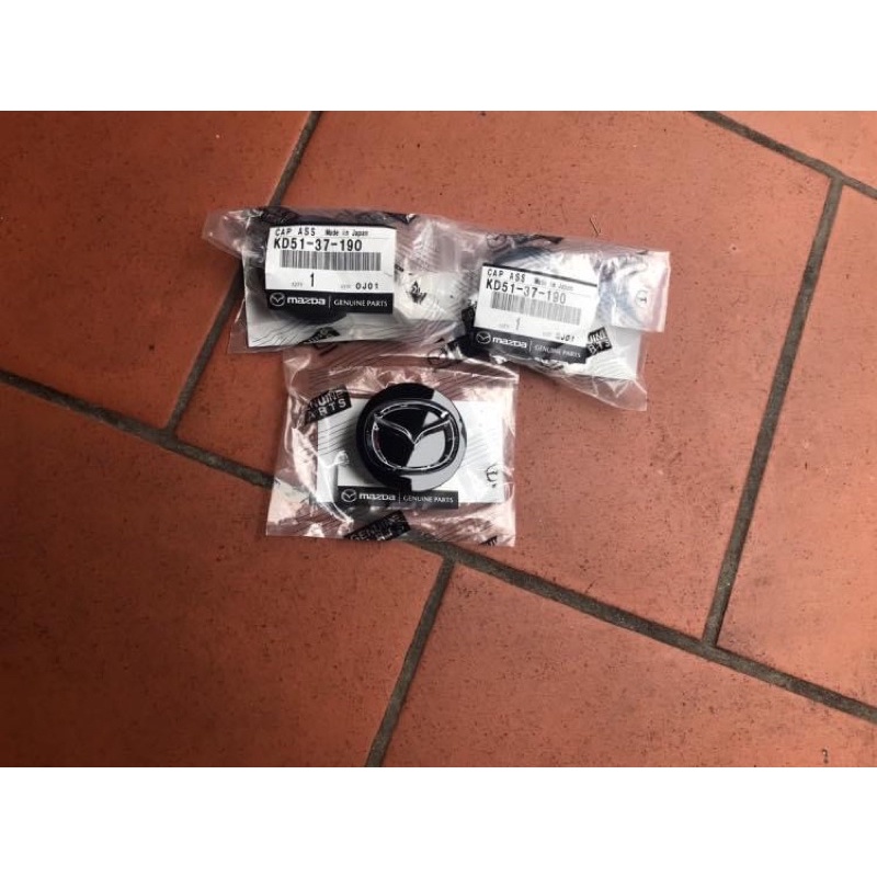 lô gô Lazang mazda cx5 (2013-2021) KD51-37-190
