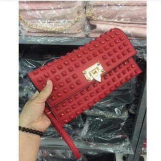 Ví cầm tay đinh tán
