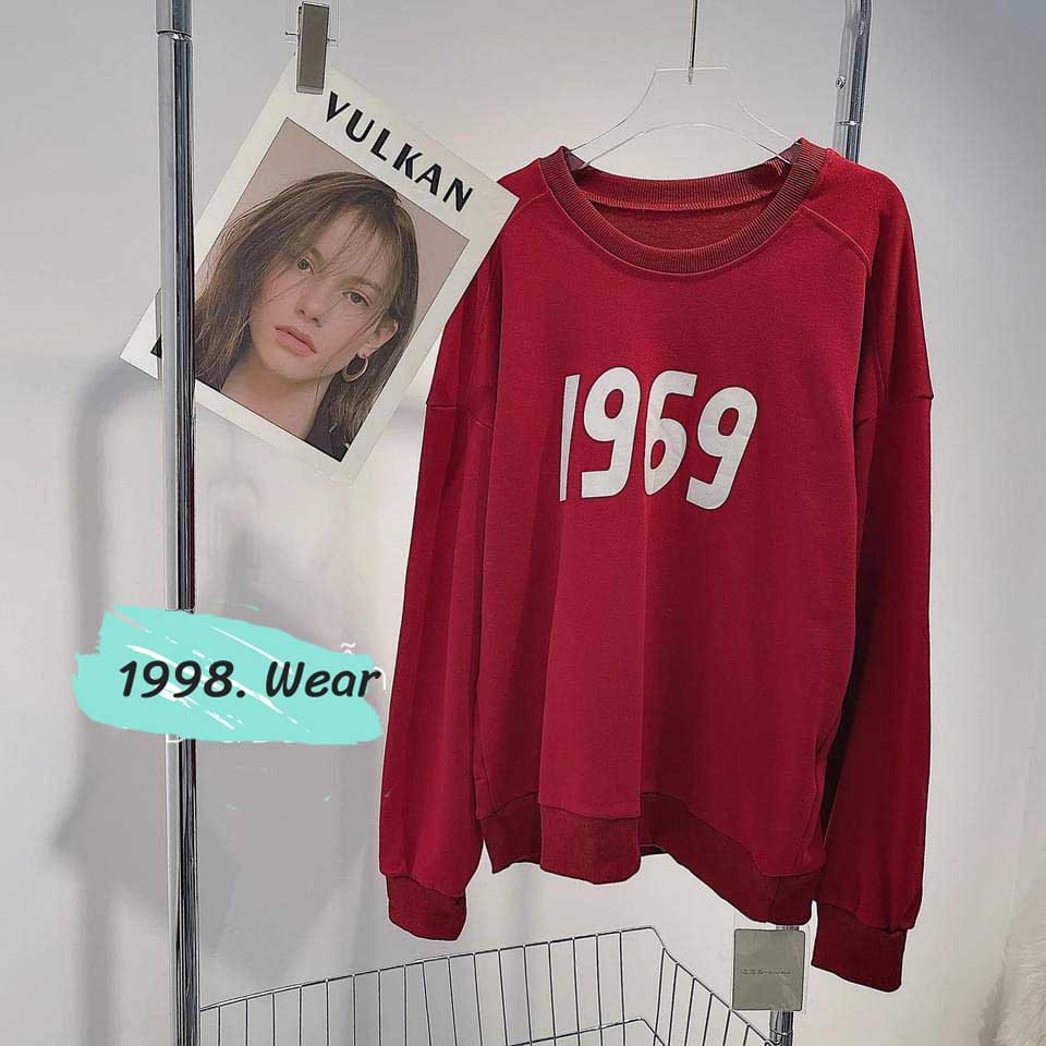 (MỚI)Áo nỉ 1969 màu đỏ đô , chất nỉ mềm,  mịn Phom dáng rộng tính tế lăng động | BigBuy360 - bigbuy360.vn