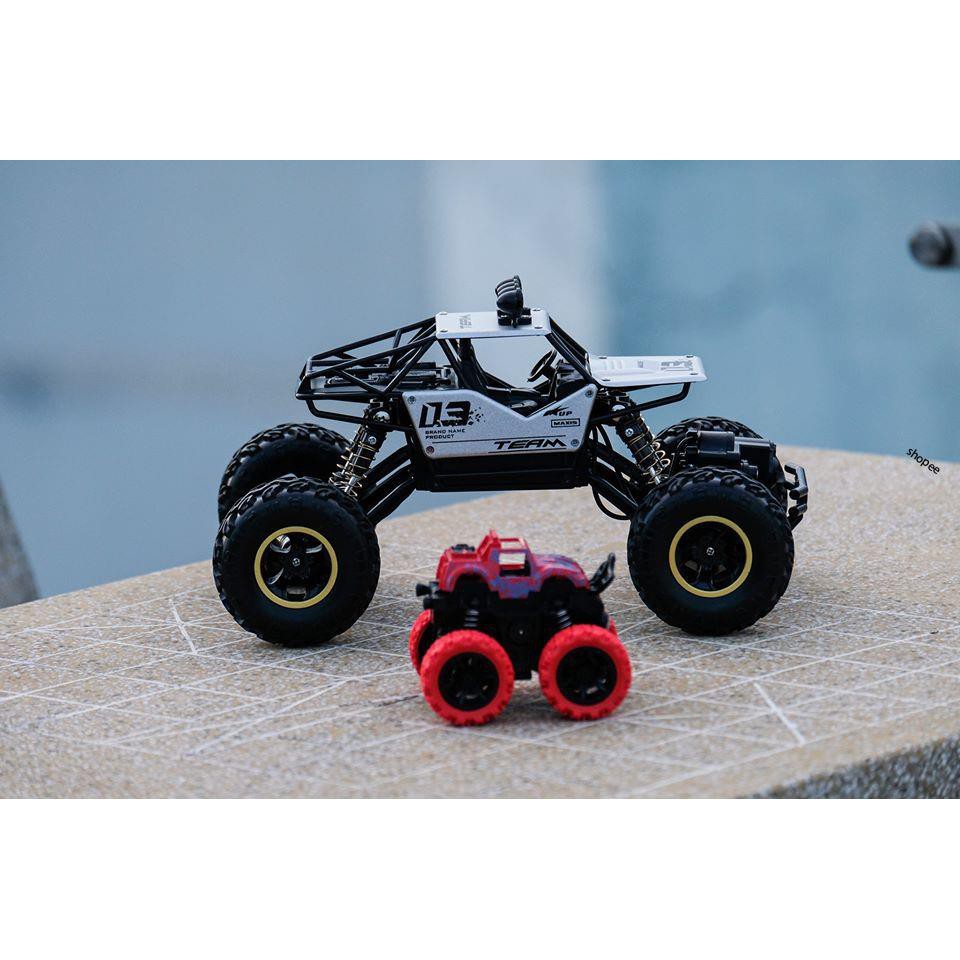 Xe Địa Hình Điều Khiển Từ Xa ROCK CRAWLER 1:16