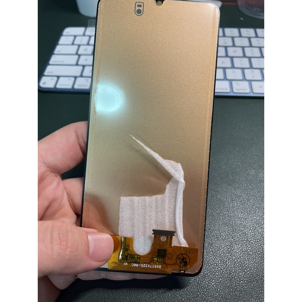 Màn Hình Samsung A32/M32 Tặng Kèm Bộ Sửa 8 Trong 1 Và Keo Dán Màn